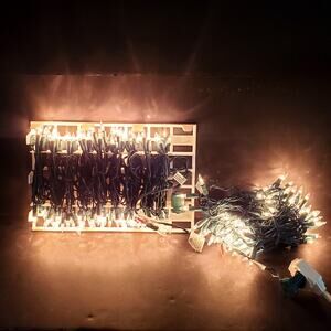 100 Icicle Christmas Lights Indoor-Outdoor Holiday Living Bulbs Green Wire Lot 2